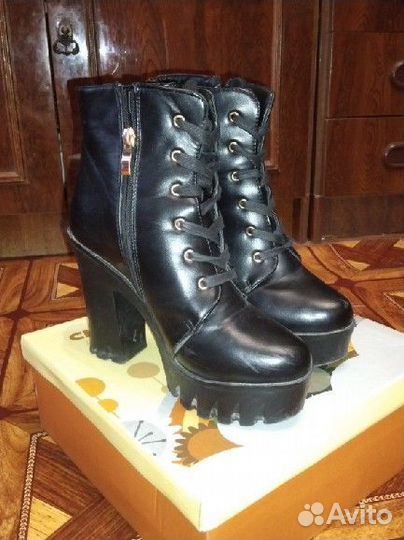 Ботильоны на каблуке