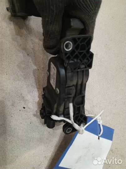 Педаль газа Ford Fusion 2002-2012