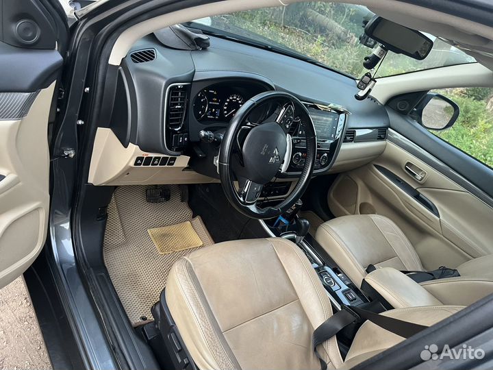 Mitsubishi Outlander 2.4 CVT, 2019, 102 500 км