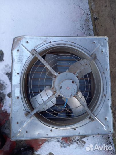Вентилятор вытяжной осевой