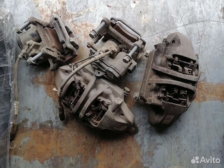 Суппорт передний Ауди ку5 FY 2016 по 2020