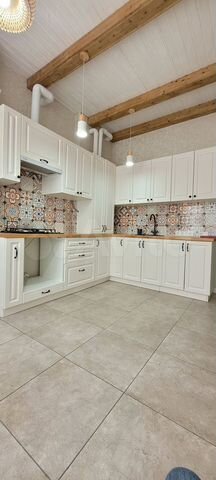 1-к. квартира, 39 м², 1/3 эт.