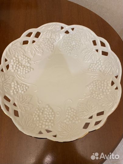 Новая ваза на ножке, Англия, фирма Lefard