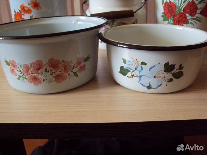 Эмалированные дуршлаги и бидоны СССР