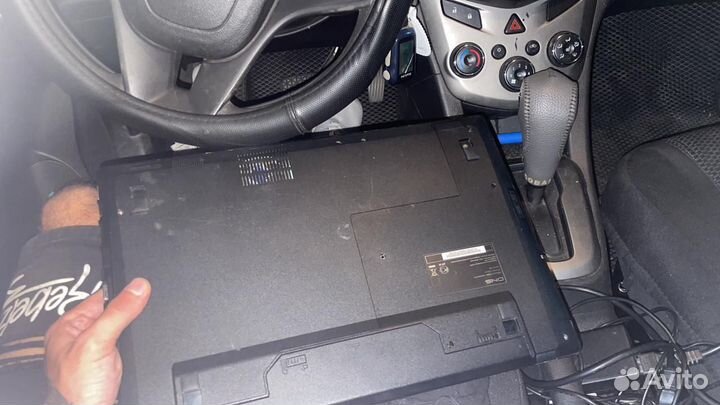 Игровой ноутбук i7 в идеальном состоянии