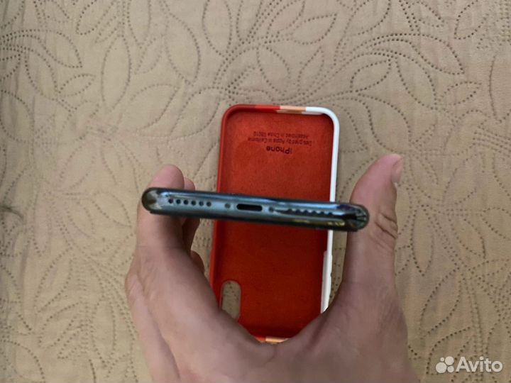 Телефон iPhone x