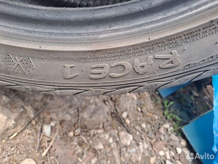 Syron Race 1 245/40 R18