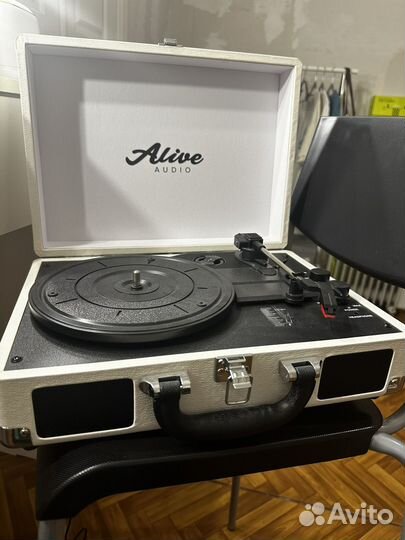 Виниловый проигрыватель alive audio