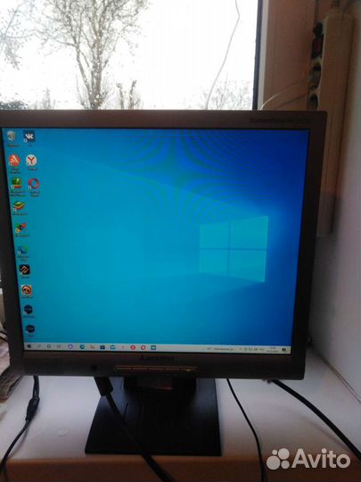 Монитор mitsubishi. Diamond point vm72lcd