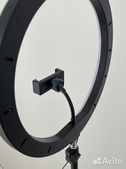 Кольцевая лампа со штативом