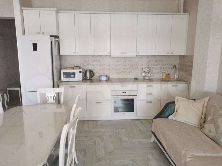Апартаменты-студия, 62 м², 5/9 эт.