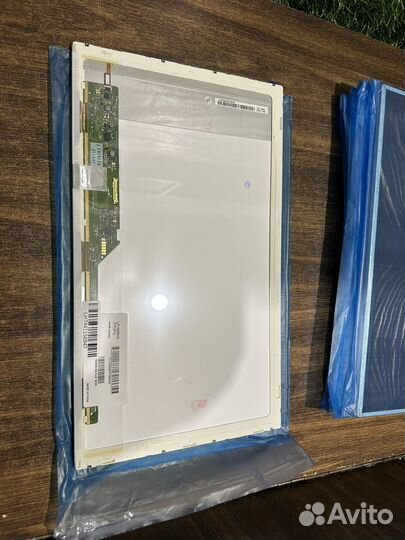 Новая Матрица 15.6 30 pin обычная толстая 1366х768