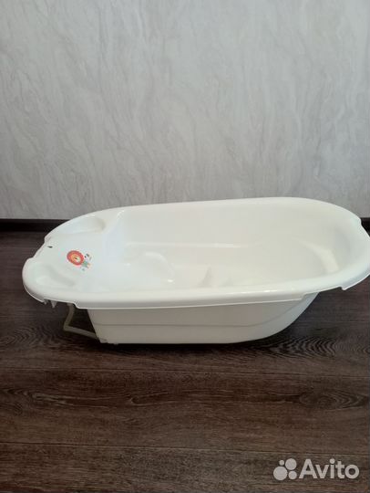 Ванночка для купания с горкой