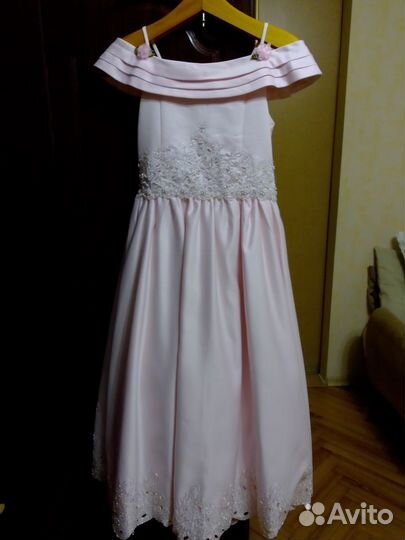 Нарядное платье