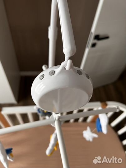 Музыкальный мобиль в кроватку