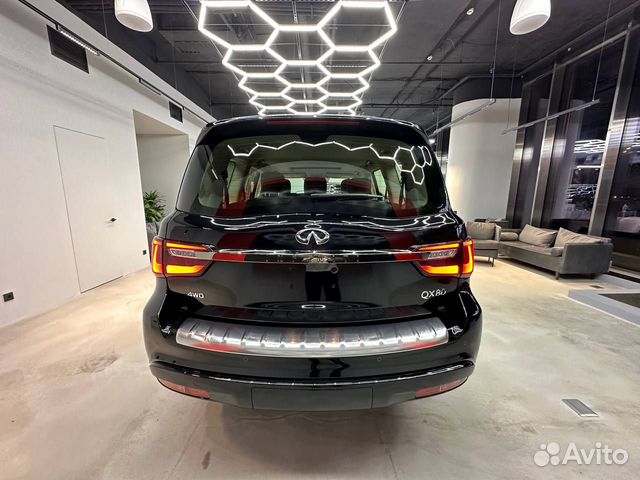 Infiniti QX80 5.6 AT, 2022, 56 км