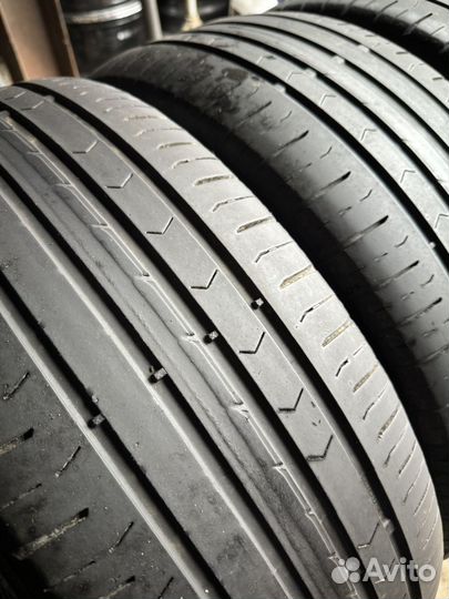 Continental ContiPremiumContact 5 215/60 R16