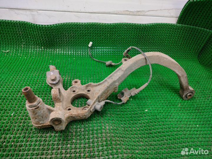 Кулак поворотный задний правый Hyundai Sonata EF