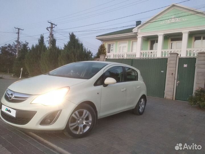 Opel Corsa 1.4 AT, 2011, 123 456 км