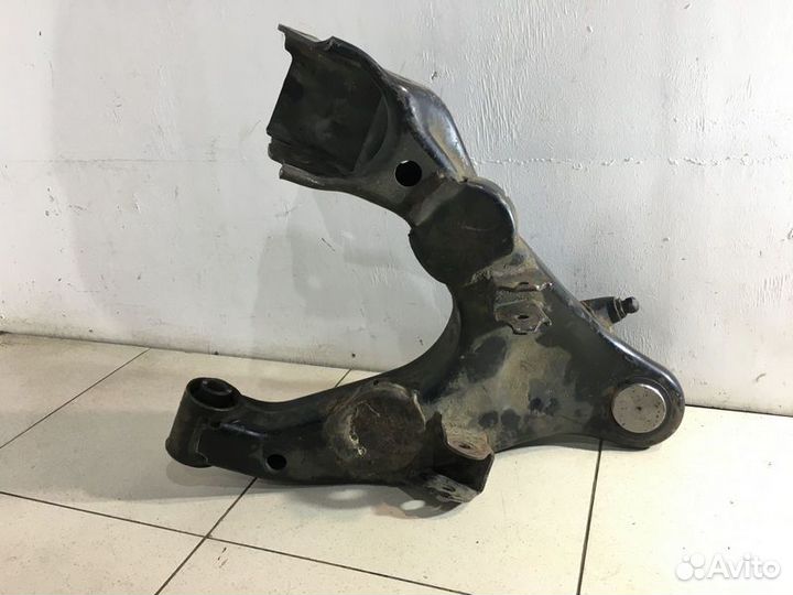 Рычаг передний левый нижний 4864060010