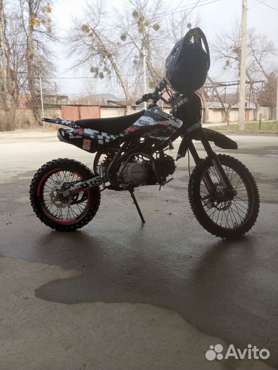 Кроссовый мотоцикл