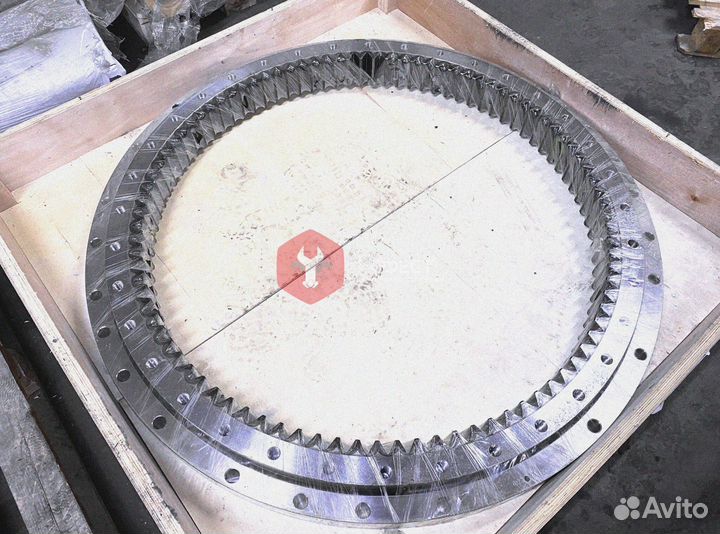 Опорно-поворотный круг ZX280LC-3 9245728