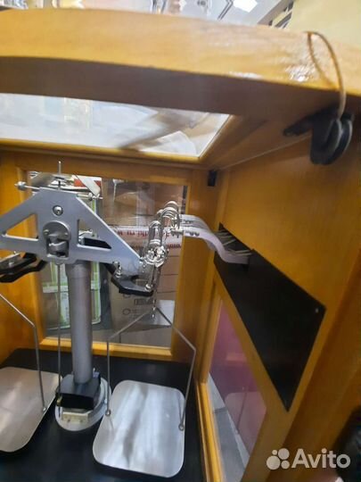 Весы лабораторные, высокоточные СССР в шкафчике