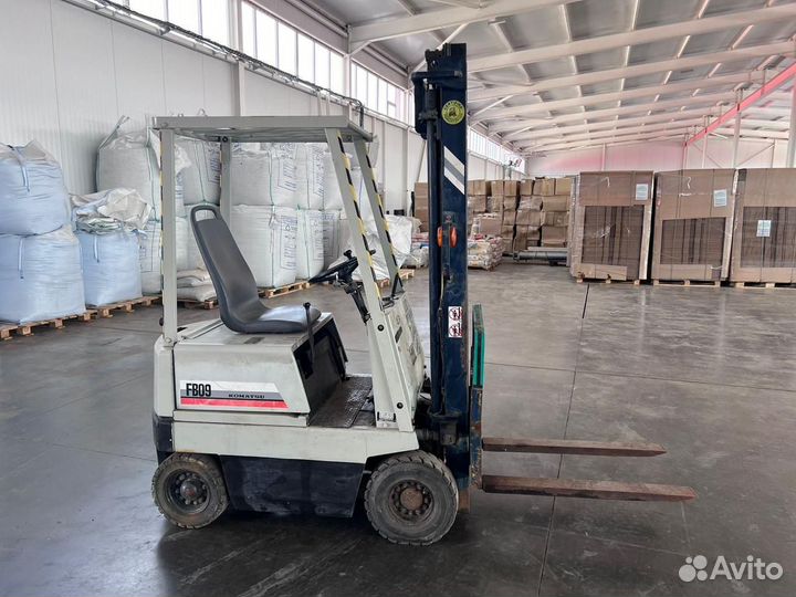 Вилочный погрузчик Komatsu FB09-3, 2015