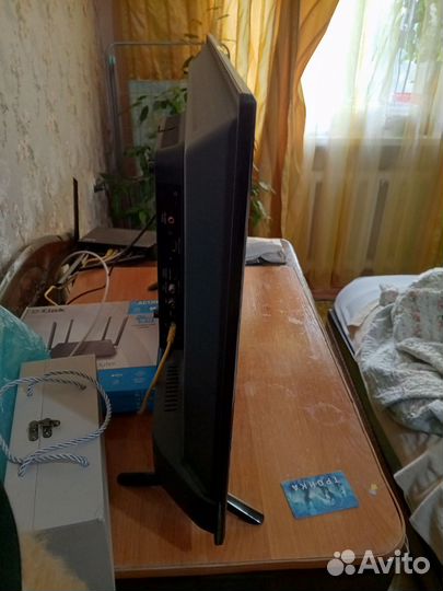Телевизор SMART tv 32 бу