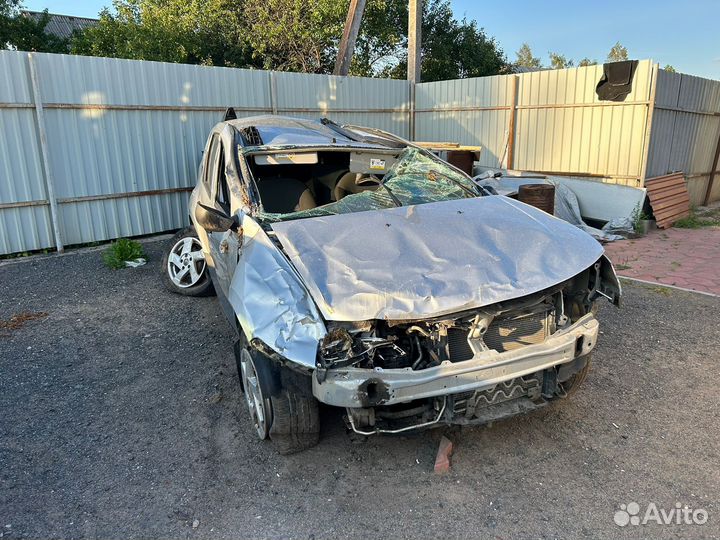 Renault Duster 2.0 МТ, 2018, битый, 67 000 км