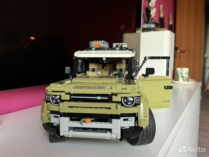 Lego Technic 42110 land rover defender оригинал