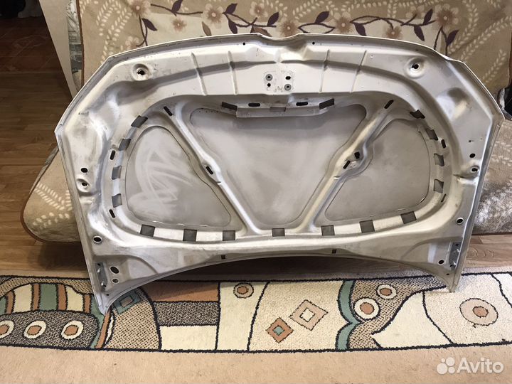 Капот volkswagen polo седан 2010