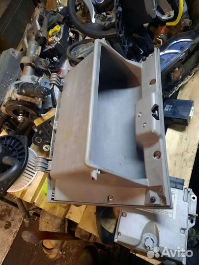 Бардачок mitsubishi pajero sport 2, l200