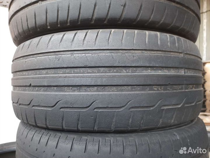 Dunlop Sport Maxx RT 235/55 R17 99V