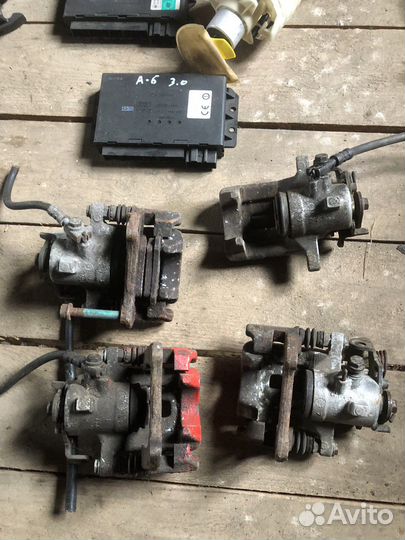 Суппорт задний левый для Фольксваген/Ауди