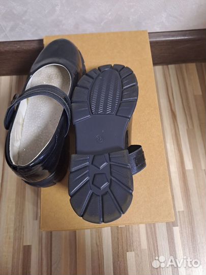 Школьная обувь 32