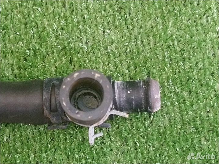 Патрубок системы охлаждения Land Rover Freelander