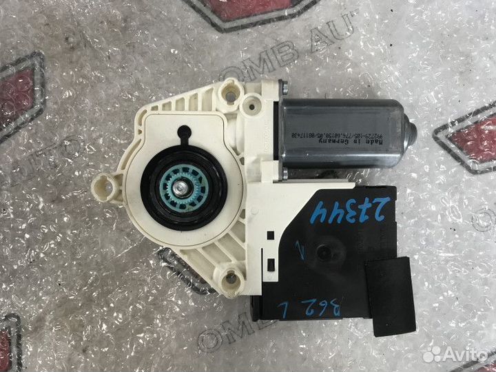 Моторчик стеклоподъемника передней левой двери Пассат Б6