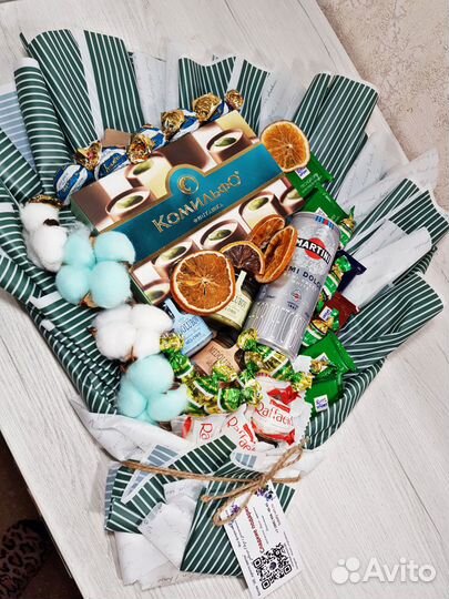 Сладкий подарок/ букет из киндеров /детский букет