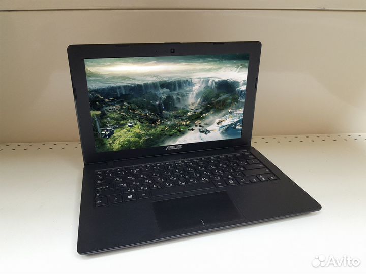 Нетбук Asus / Intel /2Gb /500Gb/Intel HD до 8G+SSD