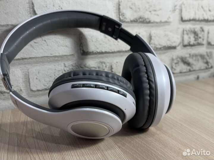 Беспроводные наушники wireiess