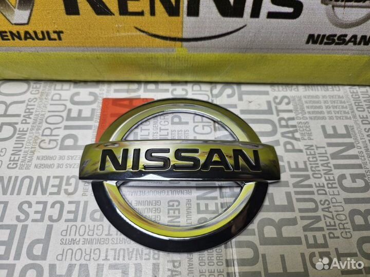 Эмблема крышки багажника Nissan Terrano 3 D10