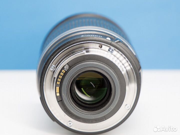 Canon EF-S 18-200mm f/3.5-5.6 IS