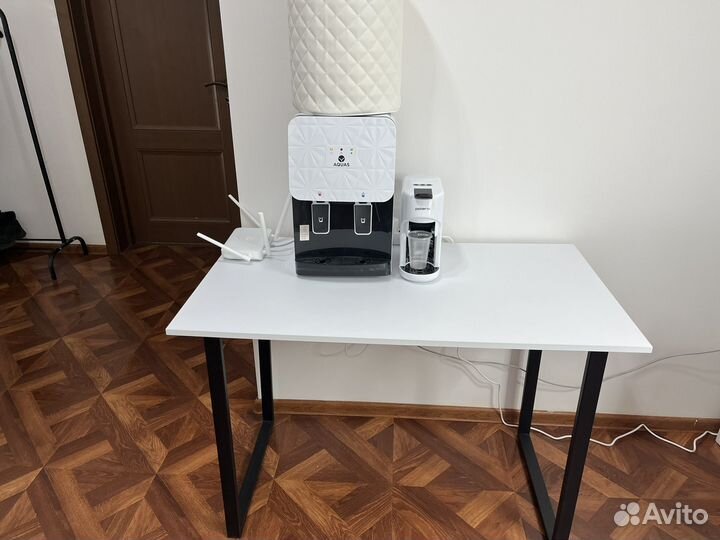 Стол в стиле лофт