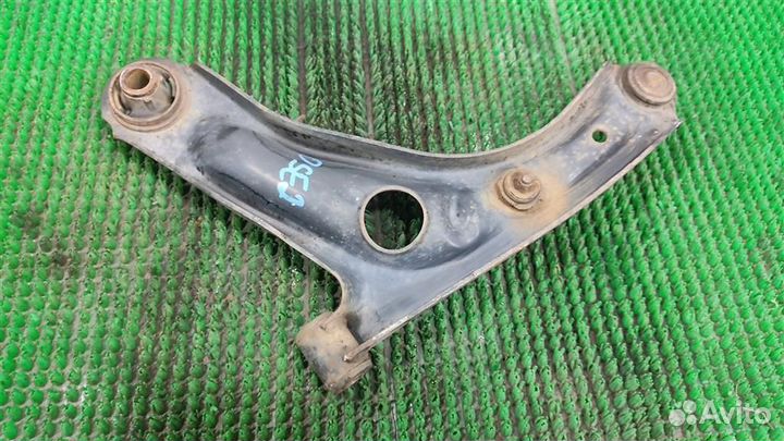 Рычаг передний правый нижний Toyota Aygo B10 2009