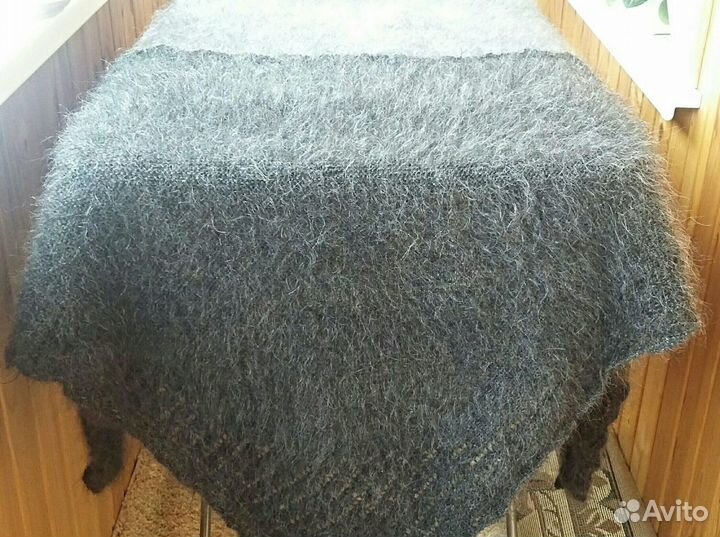 Варежки, носки, шали, косынки