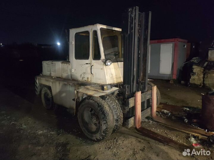 Вилочный погрузчик ЛЬВОВСКИЙ ПОГРУЗЧИК (ЛЕВ) 40081, 1990