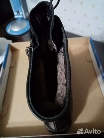 Ботинки новые 40 размер