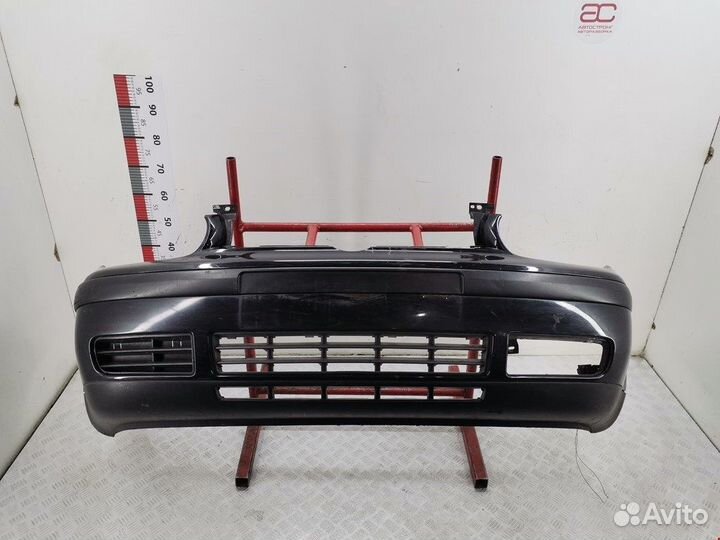 Бампер передний для Volkswagen Golf 4