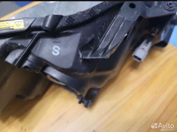 Фара на камри